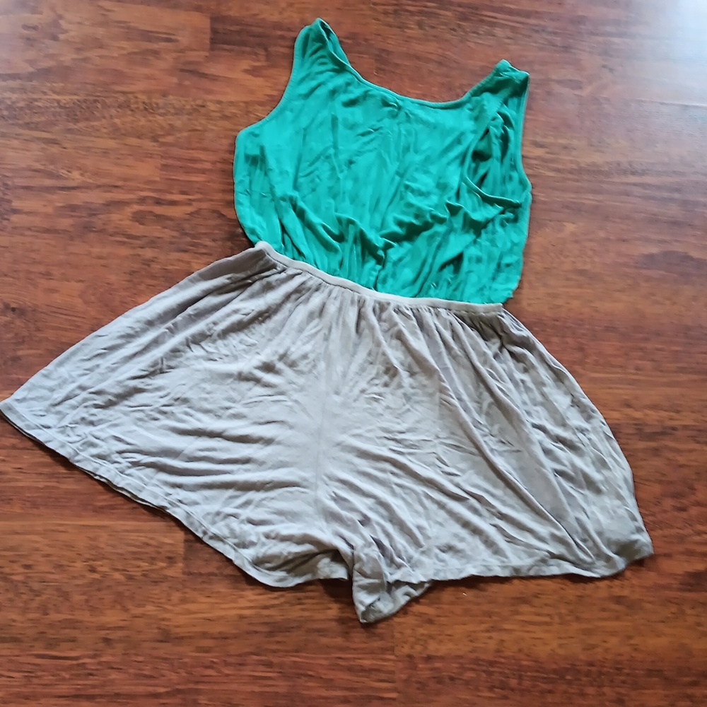 Romper - Picture 4 of 5